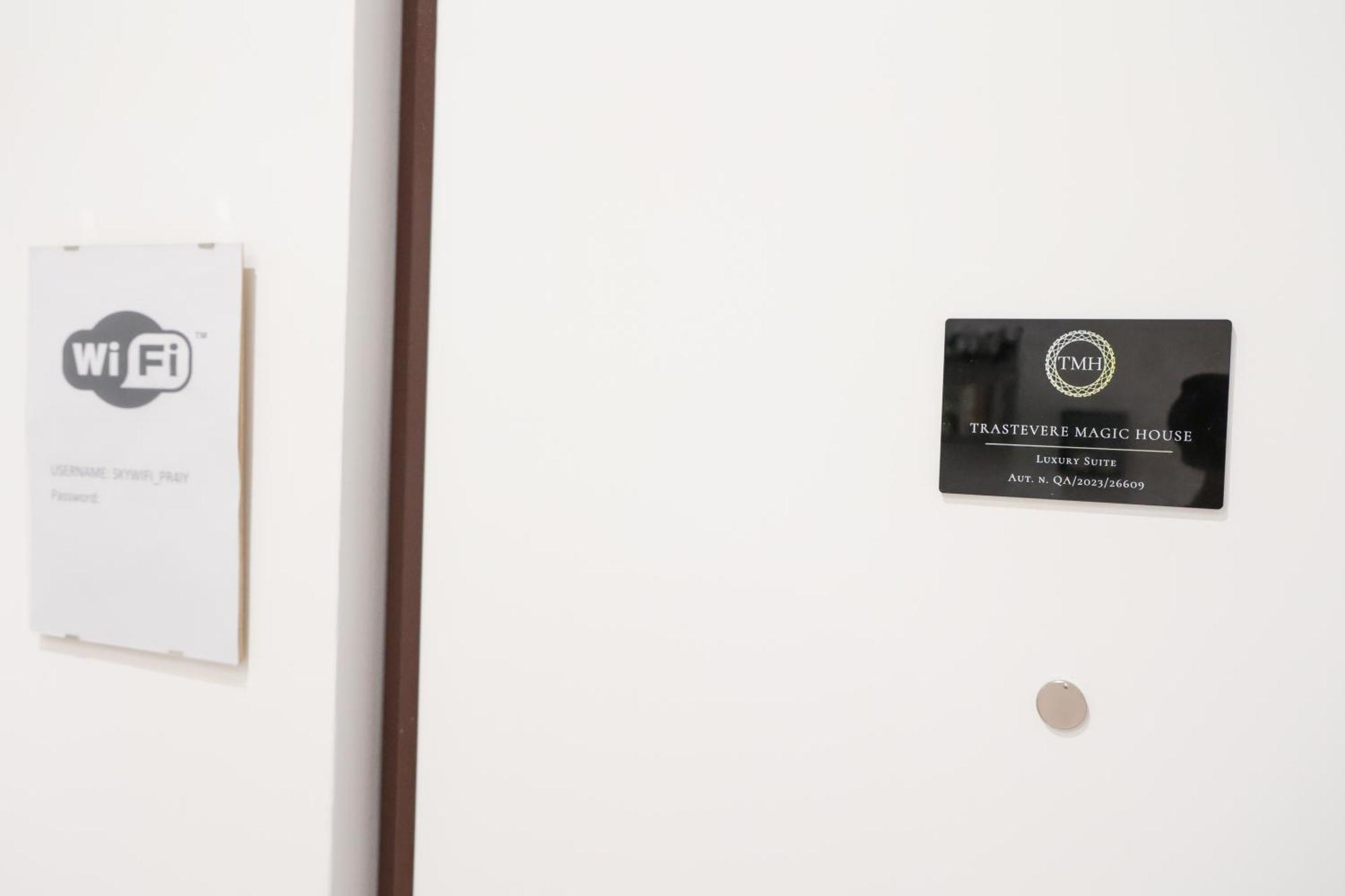 Trastevere Magic House Luxury Suite Рим Экстерьер фото